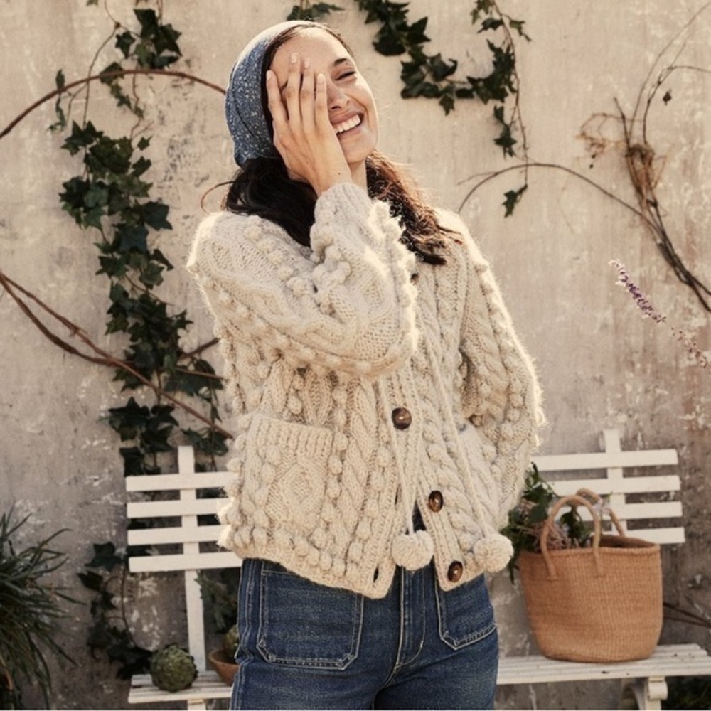 Dôen • Pomme Pom Pom Cardigan Sweater Moonstone Light Grey XS/S